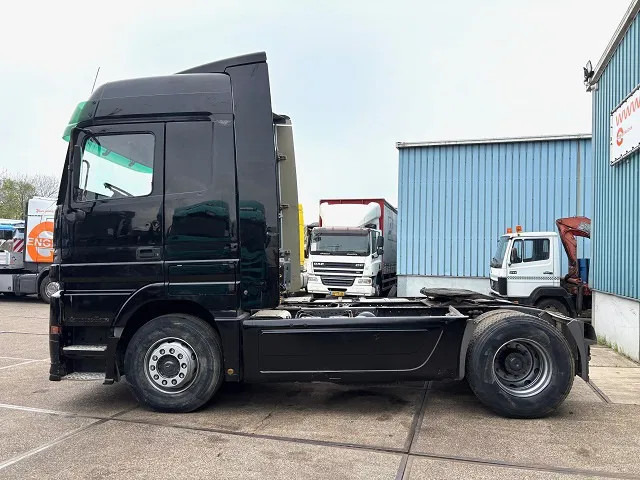 Mercedes-Benz Actros 1840 LS (MP1) 4x2 MEGASPACE (EPS WITH CLUTCH (3 PEDALS) / RETARDER / AIRCONDITIONING) - Tegljač: slika Mercedes-Benz Actros 1840 LS (MP1) 4x2 MEGASPACE (EPS WITH CLUTCH (3 PEDALS) / RETARDER / AIRCONDITIONING) - Tegljač Mercedes-Benz Actros 1840 LS (MP1) 4x2 MEGASPACE (EPS WITH CLUTCH (3 PEDALS) / RETARDER / AIRCONDITIONING) - Tegljač: slika Mercedes-Benz Actros 1840 LS (MP1) 4x2 MEGASPACE (EPS WITH CLUTCH (3 PEDALS) / RETARDER / AIRCONDITIONING) - Tegljač