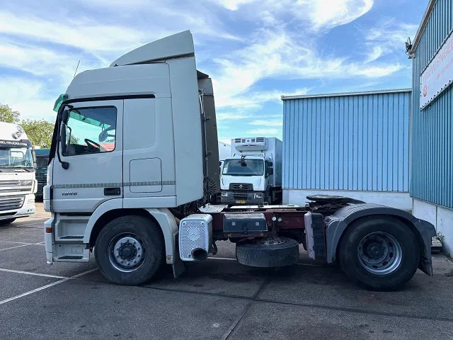 Mercedes-Benz Actros 1846 LS (MP2) (EPS WITH CLUTCH / RETARDER / 3-PEDALS/ AIRCONDITIONING / ETC) - Tegljač: slika Mercedes-Benz Actros 1846 LS (MP2) (EPS WITH CLUTCH / RETARDER / 3-PEDALS/ AIRCONDITIONING / ETC) - Tegljač Mercedes-Benz Actros 1846 LS (MP2) (EPS WITH CLUTCH / RETARDER / 3-PEDALS/ AIRCONDITIONING / ETC) - Tegljač: slika Mercedes-Benz Actros 1846 LS (MP2) (EPS WITH CLUTCH / RETARDER / 3-PEDALS/ AIRCONDITIONING / ETC) - Tegljač
