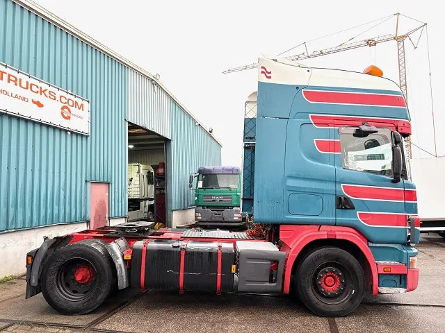 Scania R164-580 V8 TOPLINE COLLECTORS ITEM!! / APK 10-2026!! (12+2 MANUAL GEARBOX / RETARDER / AIRCONDITIONING / 2x TANK / ETC.) - Tegljač: slika Scania R164-580 V8 TOPLINE COLLECTORS ITEM!! / APK 10-2026!! (12+2 MANUAL GEARBOX / RETARDER / AIRCONDITIONING / 2x TANK / ETC.) - Tegljač Scania R164-580 V8 TOPLINE COLLECTORS ITEM!! / APK 10-2026!! (12+2 MANUAL GEARBOX / RETARDER / AIRCONDITIONING / 2x TANK / ETC.) - Tegljač: slika Scania R164-580 V8 TOPLINE COLLECTORS ITEM!! / APK 10-2026!! (12+2 MANUAL GEARBOX / RETARDER / AIRCONDITIONING / 2x TANK / ETC.) - Tegljač