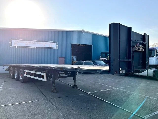 Van Hool 3B1047 13.60M. FLATBED TRAILER WITH 40FT TWISTLOCKS (SAF-AXLES / DISC BRAKES / 40FT TWISTLOCKS) - Poluprikolica plato/ Otvoreni sanduk: slika Van Hool 3B1047 13.60M. FLATBED TRAILER WITH 40FT TWISTLOCKS (SAF-AXLES / DISC BRAKES / 40FT TWISTLOCKS) - Poluprikolica plato/ Otvoreni sanduk Van Hool 3B1047 13.60M. FLATBED TRAILER WITH 40FT TWISTLOCKS (SAF-AXLES / DISC BRAKES / 40FT TWISTLOCKS) - Poluprikolica plato/ Otvoreni sanduk: slika Van Hool 3B1047 13.60M. FLATBED TRAILER WITH 40FT TWISTLOCKS (SAF-AXLES / DISC BRAKES / 40FT TWISTLOCKS) - Poluprikolica plato/ Otvoreni sanduk