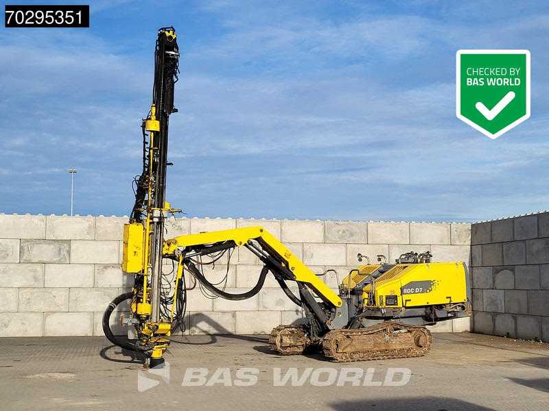 Atlas-Copco ROC D7-01 - Platforma za bušenje: slika Atlas-Copco ROC D7-01 - Platforma za bušenje Atlas-Copco ROC D7-01 - Platforma za bušenje: slika Atlas-Copco ROC D7-01 - Platforma za bušenje