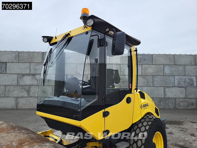 Bomag BW177 D-5 A/C - Valjak: slika Bomag BW177 D-5 A/C - Valjak Bomag BW177 D-5 A/C - Valjak: slika Bomag BW177 D-5 A/C - Valjak