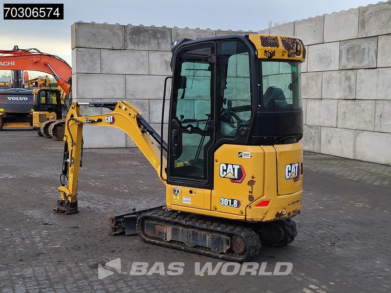Caterpillar 301.8 - Mini bager: slika Caterpillar 301.8 - Mini bager Caterpillar 301.8 - Mini bager: slika Caterpillar 301.8 - Mini bager