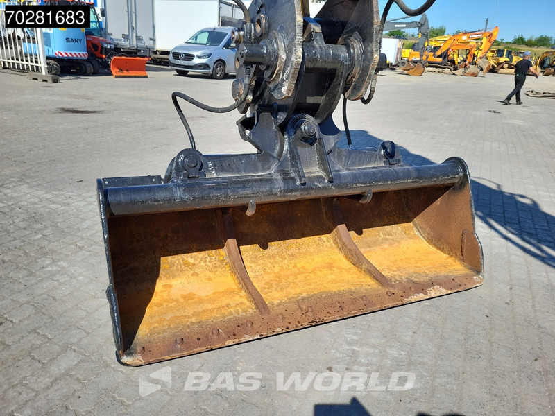 Bager gusjeničar Caterpillar 325 F L 3 BUCKETS: slika Bager gusjeničar Caterpillar 325 F L 3 BUCKETS