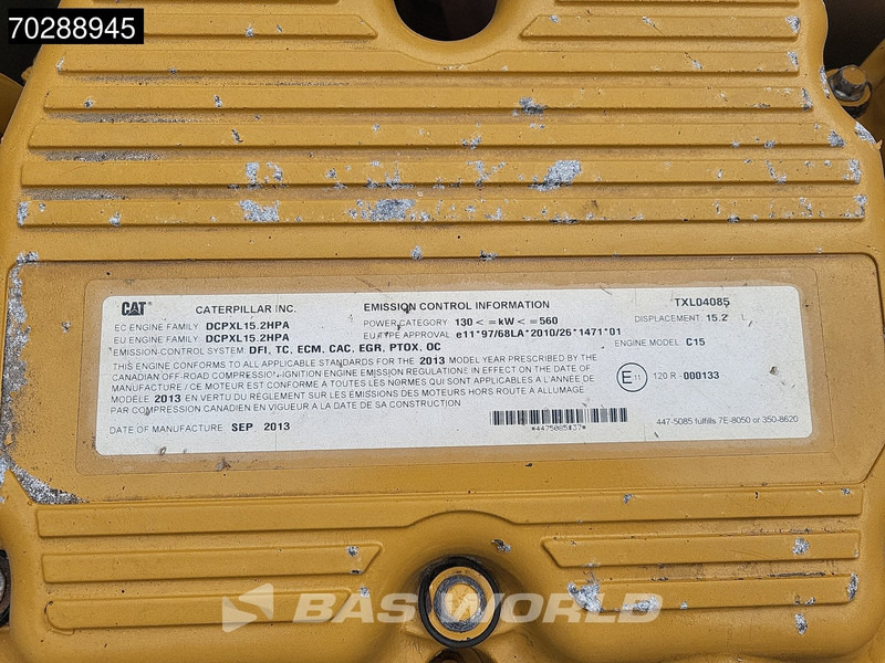 Zglobni istovarivač Caterpillar 740 B: slika Zglobni istovarivač Caterpillar 740 B