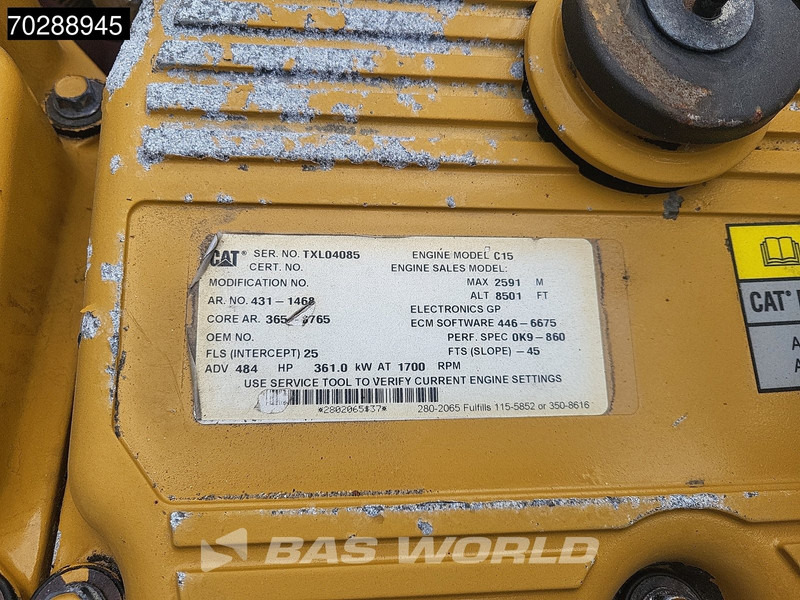 Zglobni istovarivač Caterpillar 740 B: slika Zglobni istovarivač Caterpillar 740 B