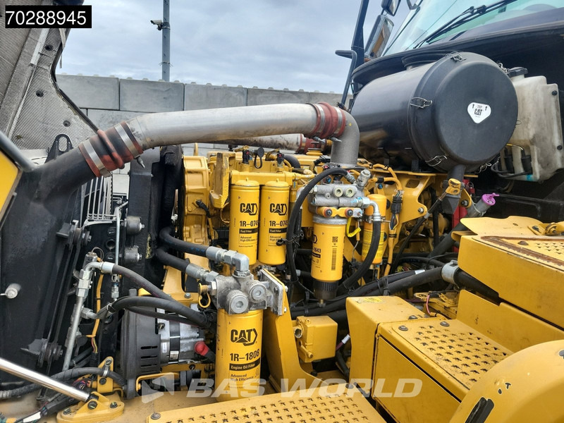 Zglobni istovarivač Caterpillar 740 B: slika Zglobni istovarivač Caterpillar 740 B