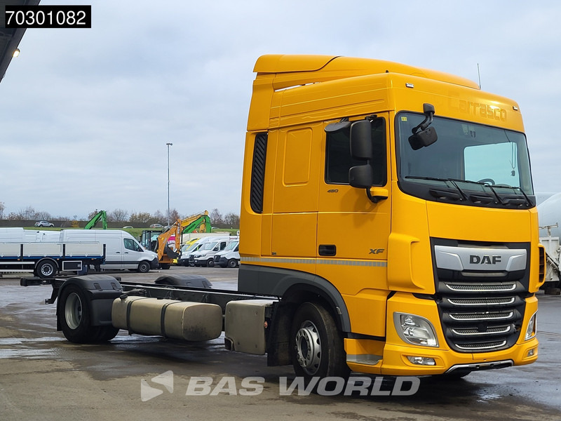 DAF XF 480 4X2 18tons Chassis Air suspension ACC Automatic Euro 6 - Kamion-šasija: slika DAF XF 480 4X2 18tons Chassis Air suspension ACC Automatic Euro 6 - Kamion-šasija DAF XF 480 4X2 18tons Chassis Air suspension ACC Automatic Euro 6 - Kamion-šasija: slika DAF XF 480 4X2 18tons Chassis Air suspension ACC Automatic Euro 6 - Kamion-šasija
