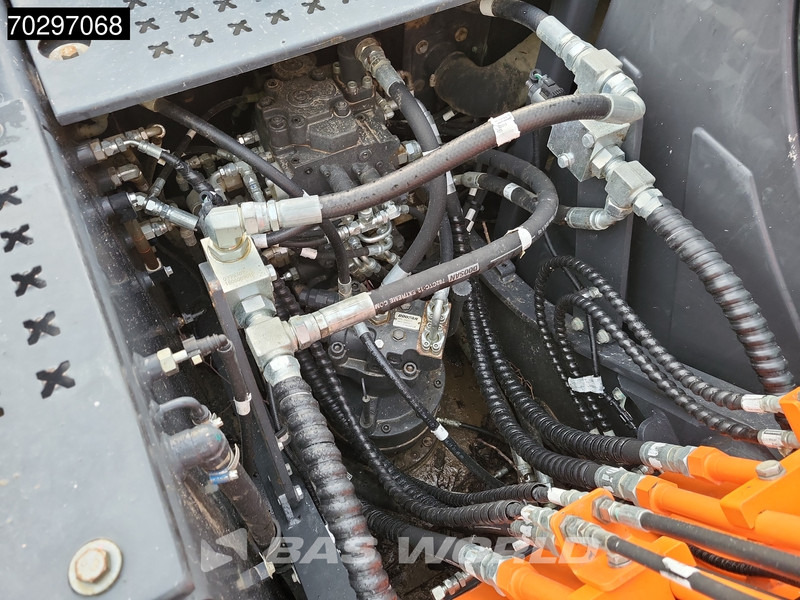 Bager gusjeničar Doosan DX140 LC-5: slika Bager gusjeničar Doosan DX140 LC-5