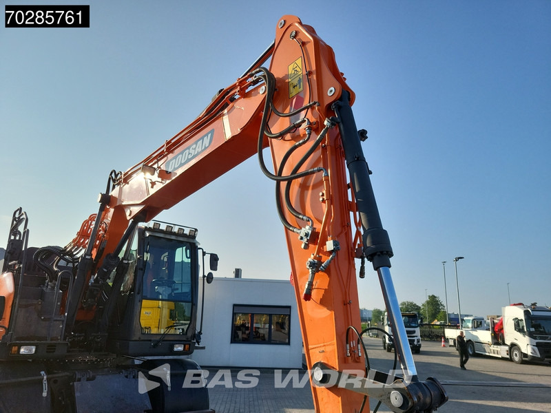 Bager na kotačima Doosan DX165W-5 DUTCH MACHINE: slika Bager na kotačima Doosan DX165W-5 DUTCH MACHINE