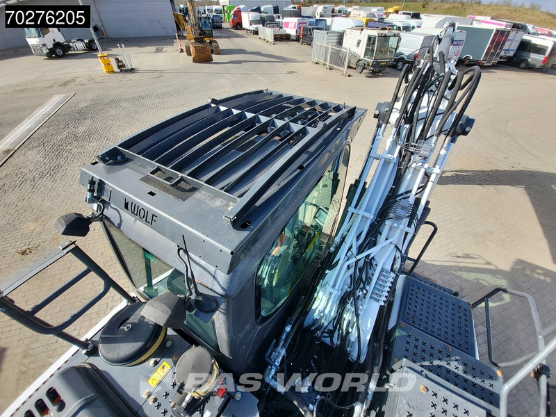 Bager na kotačima Doosan DX170 W-5 BLADE + OUTRIGGERS: slika Bager na kotačima Doosan DX170 W-5 BLADE + OUTRIGGERS