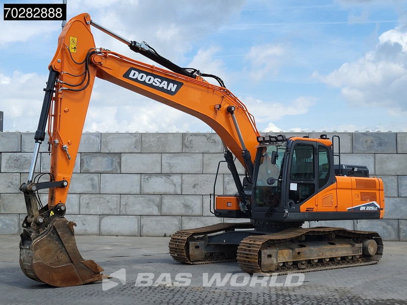 Doosan DX225 LC-7 4 BUCKETS - Bager gusjeničar: slika Doosan DX225 LC-7 4 BUCKETS - Bager gusjeničar Doosan DX225 LC-7 4 BUCKETS - Bager gusjeničar: slika Doosan DX225 LC-7 4 BUCKETS - Bager gusjeničar
