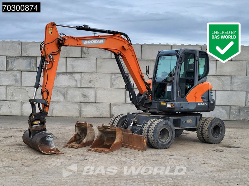 Doosan DX57 W-5 A/C - 3 Buckets - Bager na kotačima: slika Doosan DX57 W-5 A/C - 3 Buckets - Bager na kotačima Doosan DX57 W-5 A/C - 3 Buckets - Bager na kotačima: slika Doosan DX57 W-5 A/C - 3 Buckets - Bager na kotačima