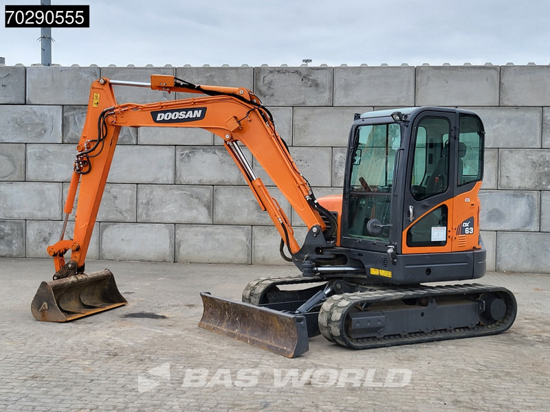 Doosan DX63-3 - Mini bager: slika Doosan DX63-3 - Mini bager Doosan DX63-3 - Mini bager: slika Doosan DX63-3 - Mini bager