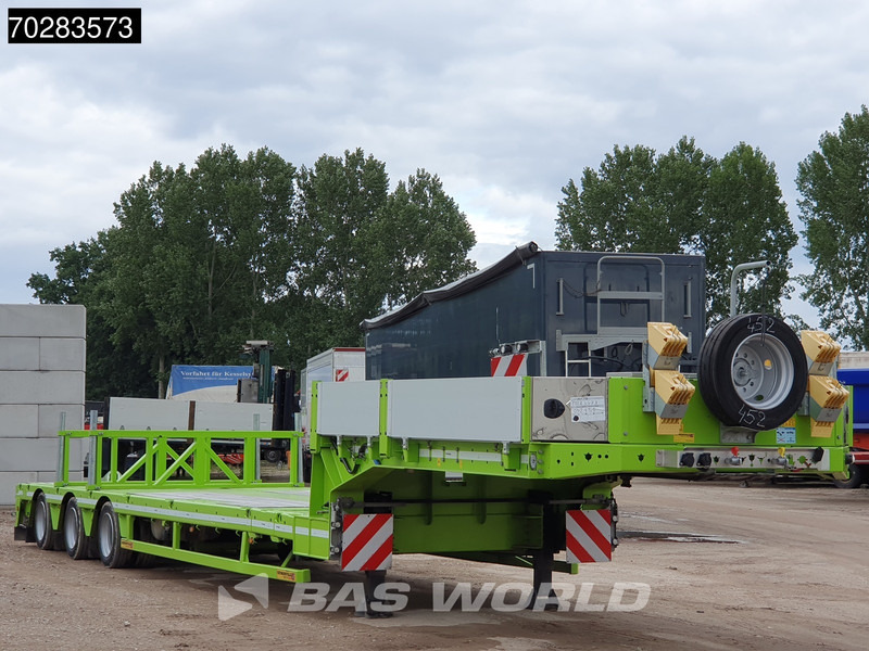 Faymonville F-S43-1AAF 3 axles Extendable Twistlocks 3x Hydraulic Steering Galvanised - Poluprikolica s niskim utovarivačem: slika Faymonville F-S43-1AAF 3 axles Extendable Twistlocks 3x Hydraulic Steering Galvanised - Poluprikolica s niskim utovarivačem Faymonville F-S43-1AAF 3 axles Extendable Twistlocks 3x Hydraulic Steering Galvanised - Poluprikolica s niskim utovarivačem: slika Faymonville F-S43-1AAF 3 axles Extendable Twistlocks 3x Hydraulic Steering Galvanised - Poluprikolica s niskim utovarivačem