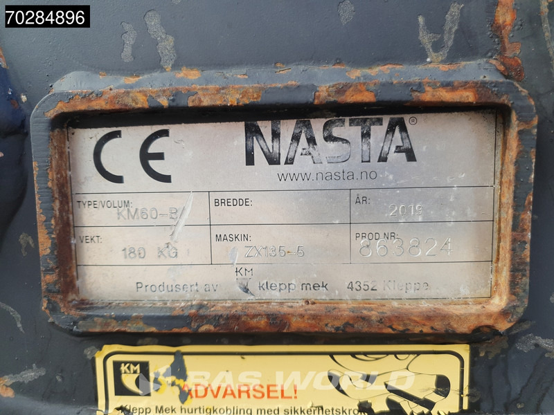 Bager na kotačima Hitachi ZX140W -6 OUTRIGGERS + BLADE: slika Bager na kotačima Hitachi ZX140W -6 OUTRIGGERS + BLADE