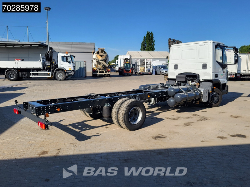 Iveco 120-210L 4X2 NEW 12tons chassis! CNG Engine TELMA Retarder Manual Euro 6 - Kamion-šasija: slika Iveco 120-210L 4X2 NEW 12tons chassis! CNG Engine TELMA Retarder Manual Euro 6 - Kamion-šasija Iveco 120-210L 4X2 NEW 12tons chassis! CNG Engine TELMA Retarder Manual Euro 6 - Kamion-šasija: slika Iveco 120-210L 4X2 NEW 12tons chassis! CNG Engine TELMA Retarder Manual Euro 6 - Kamion-šasija