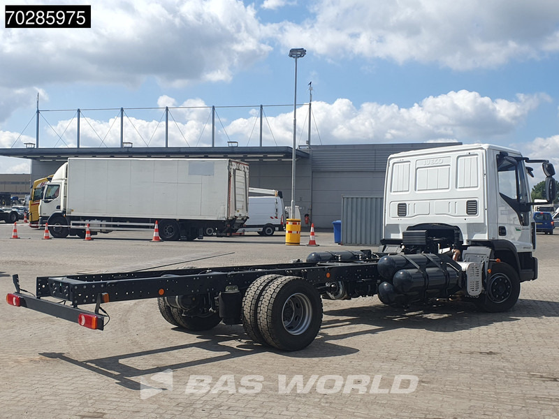 Iveco Eurocargo 120LE210 4X2 NEW 12tons chassis! CNG Engine TELMA Retarder Manual Euro 6 - Kamion-šasija: slika Iveco Eurocargo 120LE210 4X2 NEW 12tons chassis! CNG Engine TELMA Retarder Manual Euro 6 - Kamion-šasija Iveco Eurocargo 120LE210 4X2 NEW 12tons chassis! CNG Engine TELMA Retarder Manual Euro 6 - Kamion-šasija: slika Iveco Eurocargo 120LE210 4X2 NEW 12tons chassis! CNG Engine TELMA Retarder Manual Euro 6 - Kamion-šasija