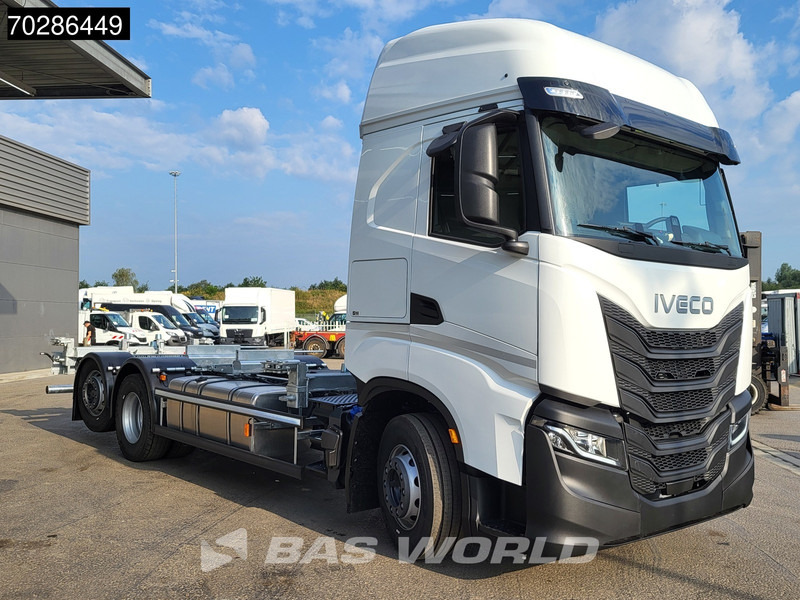 Iveco S-Way 500 6X2 NEW BDF! Lift+Steering Axle ACC Standklima Euro 6 - Transporter kontejnera/ Kamion s izmjenjivim sanducima: slika Iveco S-Way 500 6X2 NEW BDF! Lift+Steering Axle ACC Standklima Euro 6 - Transporter kontejnera/ Kamion s izmjenjivim sanducima Iveco S-Way 500 6X2 NEW BDF! Lift+Steering Axle ACC Standklima Euro 6 - Transporter kontejnera/ Kamion s izmjenjivim sanducima: slika Iveco S-Way 500 6X2 NEW BDF! Lift+Steering Axle ACC Standklima Euro 6 - Transporter kontejnera/ Kamion s izmjenjivim sanducima