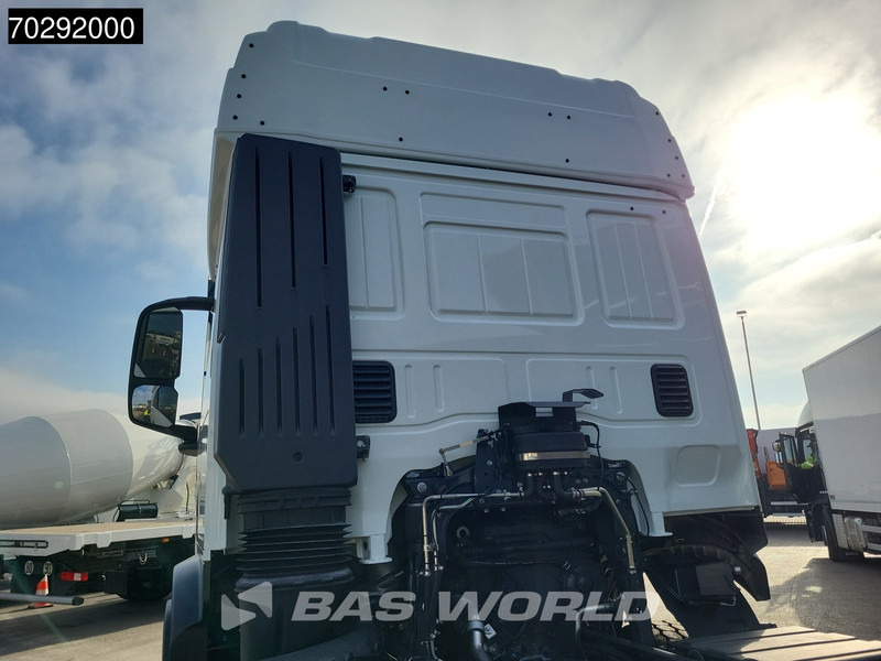 Iveco T-Way 510 8X4 New! Retarder Big-Axle Steelsuspension Automatic LED Euro 6 - Kamion-šasija: slika Iveco T-Way 510 8X4 New! Retarder Big-Axle Steelsuspension Automatic LED Euro 6 - Kamion-šasija Iveco T-Way 510 8X4 New! Retarder Big-Axle Steelsuspension Automatic LED Euro 6 - Kamion-šasija: slika Iveco T-Way 510 8X4 New! Retarder Big-Axle Steelsuspension Automatic LED Euro 6 - Kamion-šasija