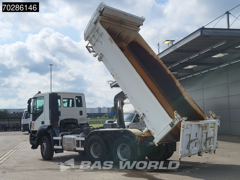 Iveco Trakker 360 6X4 10m3 2-Sided Tipper Steelsuspension Big-Axle Automatic Euro 6 - Kiper: slika Iveco Trakker 360 6X4 10m3 2-Sided Tipper Steelsuspension Big-Axle Automatic Euro 6 - Kiper Iveco Trakker 360 6X4 10m3 2-Sided Tipper Steelsuspension Big-Axle Automatic Euro 6 - Kiper: slika Iveco Trakker 360 6X4 10m3 2-Sided Tipper Steelsuspension Big-Axle Automatic Euro 6 - Kiper