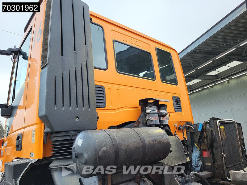 Iveco Trakker 410 6X4 5m3 Meiller 3-way tipper Lift+Steering axle Big-Axle Euro 5 - Kiper: slika Iveco Trakker 410 6X4 5m3 Meiller 3-way tipper Lift+Steering axle Big-Axle Euro 5 - Kiper Iveco Trakker 410 6X4 5m3 Meiller 3-way tipper Lift+Steering axle Big-Axle Euro 5 - Kiper: slika Iveco Trakker 410 6X4 5m3 Meiller 3-way tipper Lift+Steering axle Big-Axle Euro 5 - Kiper