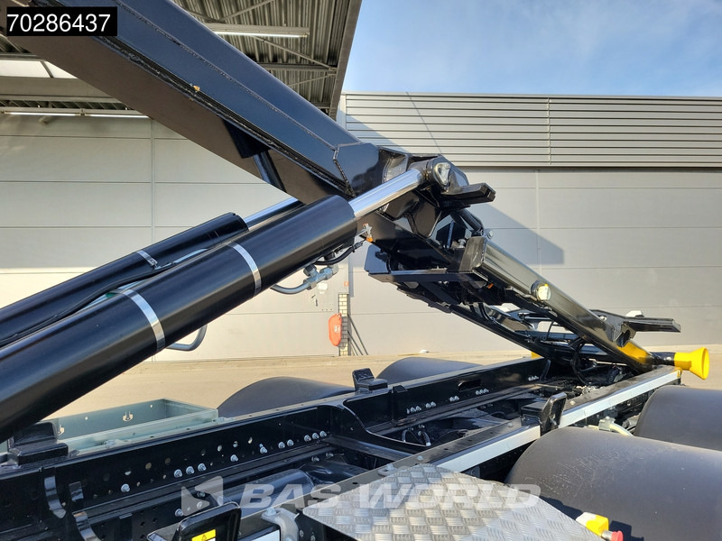 Iveco X-Way 580 6X2 Palfinger PHT20SLD5 Hooklift Lift+steering Axle Automatic Navi ACC LED Euro 6 - Kamion s kukastom dizalicom: slika Iveco X-Way 580 6X2 Palfinger PHT20SLD5 Hooklift Lift+steering Axle Automatic Navi ACC LED Euro 6 - Kamion s kukastom dizalicom Iveco X-Way 580 6X2 Palfinger PHT20SLD5 Hooklift Lift+steering Axle Automatic Navi ACC LED Euro 6 - Kamion s kukastom dizalicom: slika Iveco X-Way 580 6X2 Palfinger PHT20SLD5 Hooklift Lift+steering Axle Automatic Navi ACC LED Euro 6 - Kamion s kukastom dizalicom