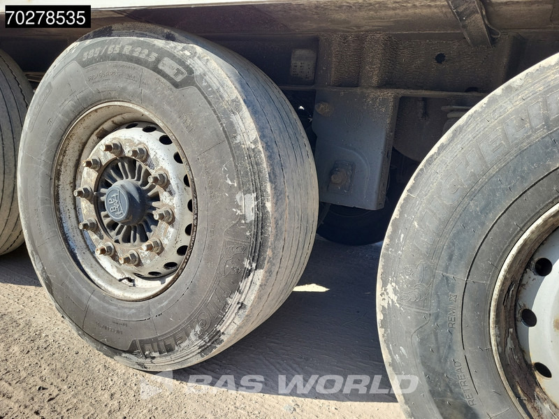 Poluprikolica hladnjača LAMBERET Carrier Vector 1550 3 axles Liftachse: slika Poluprikolica hladnjača LAMBERET Carrier Vector 1550 3 axles Liftachse Poluprikolica hladnjača LAMBERET Carrier Vector 1550 3 axles Liftachse: slika Poluprikolica hladnjača LAMBERET Carrier Vector 1550 3 axles Liftachse