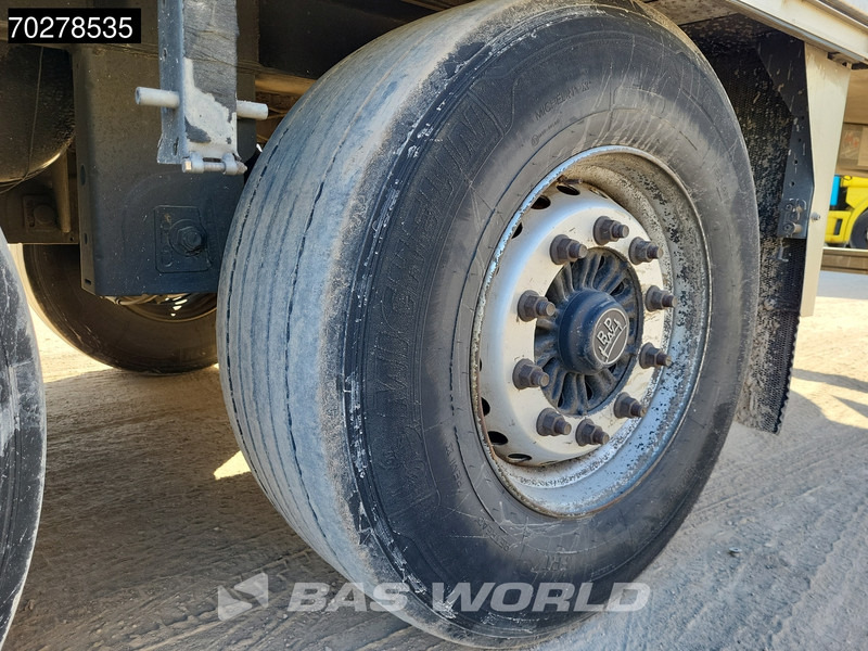 Poluprikolica hladnjača LAMBERET Carrier Vector 1550 3 axles Liftachse: slika Poluprikolica hladnjača LAMBERET Carrier Vector 1550 3 axles Liftachse Poluprikolica hladnjača LAMBERET Carrier Vector 1550 3 axles Liftachse: slika Poluprikolica hladnjača LAMBERET Carrier Vector 1550 3 axles Liftachse