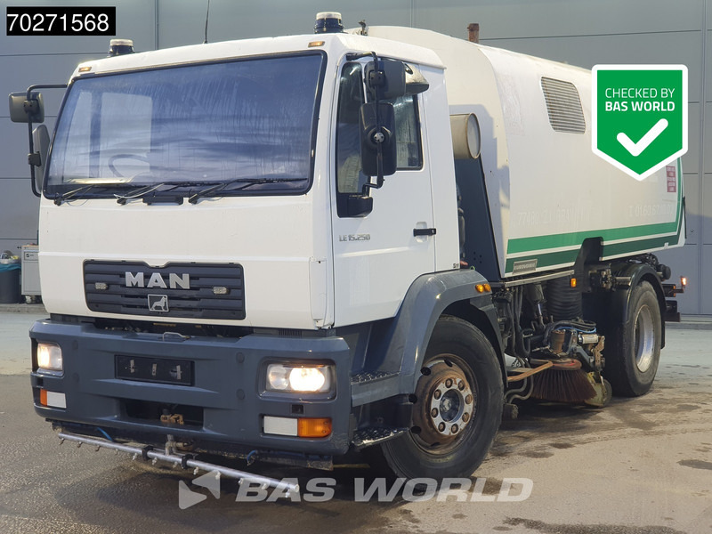 MAN LE 15.250 4X2 Eurovoirie Sweeper Manual Steelsuspension Euro 3 - Cestovna čistilica: slika MAN LE 15.250 4X2 Eurovoirie Sweeper Manual Steelsuspension Euro 3 - Cestovna čistilica MAN LE 15.250 4X2 Eurovoirie Sweeper Manual Steelsuspension Euro 3 - Cestovna čistilica: slika MAN LE 15.250 4X2 Eurovoirie Sweeper Manual Steelsuspension Euro 3 - Cestovna čistilica