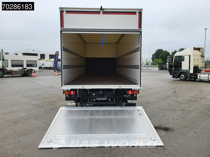 MAN TGL 12.220 4X2 NEW! 12tonner Automatic 1500kg Ladebordwand Navi Euro 6 - Kamion sandučar: slika MAN TGL 12.220 4X2 NEW! 12tonner Automatic 1500kg Ladebordwand Navi Euro 6 - Kamion sandučar MAN TGL 12.220 4X2 NEW! 12tonner Automatic 1500kg Ladebordwand Navi Euro 6 - Kamion sandučar: slika MAN TGL 12.220 4X2 NEW! 12tonner Automatic 1500kg Ladebordwand Navi Euro 6 - Kamion sandučar
