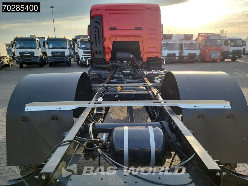 MAN TGM 18.250 4X4 New! Steelsuspension Big-Axle Automatic Euro 6 - Kamion-šasija: slika MAN TGM 18.250 4X4 New! Steelsuspension Big-Axle Automatic Euro 6 - Kamion-šasija MAN TGM 18.250 4X4 New! Steelsuspension Big-Axle Automatic Euro 6 - Kamion-šasija: slika MAN TGM 18.250 4X4 New! Steelsuspension Big-Axle Automatic Euro 6 - Kamion-šasija
