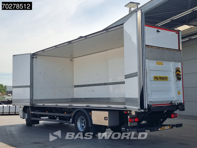 MAN TGM 18.290 4X2 19tonner Automatic Ladebordwand LED Navi Euro 6 - Kamion sandučar: slika MAN TGM 18.290 4X2 19tonner Automatic Ladebordwand LED Navi Euro 6 - Kamion sandučar MAN TGM 18.290 4X2 19tonner Automatic Ladebordwand LED Navi Euro 6 - Kamion sandučar: slika MAN TGM 18.290 4X2 19tonner Automatic Ladebordwand LED Navi Euro 6 - Kamion sandučar