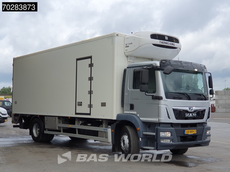 MAN TGM 18.290 TGM 4X2 NL-Truck Thermo King T-1200R Ladebordwand Euro 6 - Kamion hladnjača: slika MAN TGM 18.290 TGM 4X2 NL-Truck Thermo King T-1200R Ladebordwand Euro 6 - Kamion hladnjača MAN TGM 18.290 TGM 4X2 NL-Truck Thermo King T-1200R Ladebordwand Euro 6 - Kamion hladnjača: slika MAN TGM 18.290 TGM 4X2 NL-Truck Thermo King T-1200R Ladebordwand Euro 6 - Kamion hladnjača