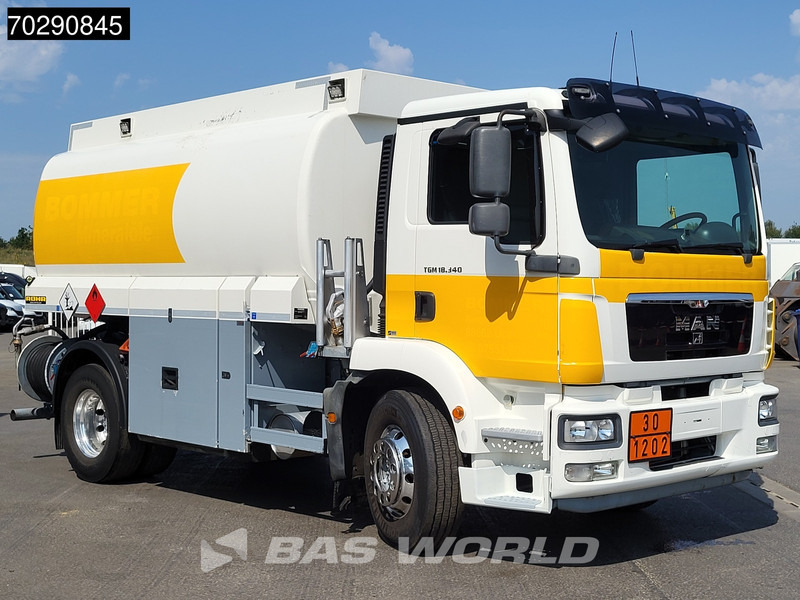MAN TGM 18.340 4X2 Rohr Fuel tanker 15100 liter Automatic Euro 6 - Kamion cisterna: slika MAN TGM 18.340 4X2 Rohr Fuel tanker 15100 liter Automatic Euro 6 - Kamion cisterna MAN TGM 18.340 4X2 Rohr Fuel tanker 15100 liter Automatic Euro 6 - Kamion cisterna: slika MAN TGM 18.340 4X2 Rohr Fuel tanker 15100 liter Automatic Euro 6 - Kamion cisterna