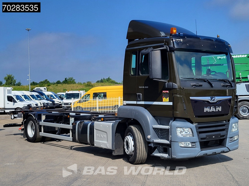 MAN TGS 18.360 834 4X2 19tonner BDF Automatic Navi Euro 6 - Transporter kontejnera/ Kamion s izmjenjivim sanducima: slika MAN TGS 18.360 834 4X2 19tonner BDF Automatic Navi Euro 6 - Transporter kontejnera/ Kamion s izmjenjivim sanducima MAN TGS 18.360 834 4X2 19tonner BDF Automatic Navi Euro 6 - Transporter kontejnera/ Kamion s izmjenjivim sanducima: slika MAN TGS 18.360 834 4X2 19tonner BDF Automatic Navi Euro 6 - Transporter kontejnera/ Kamion s izmjenjivim sanducima