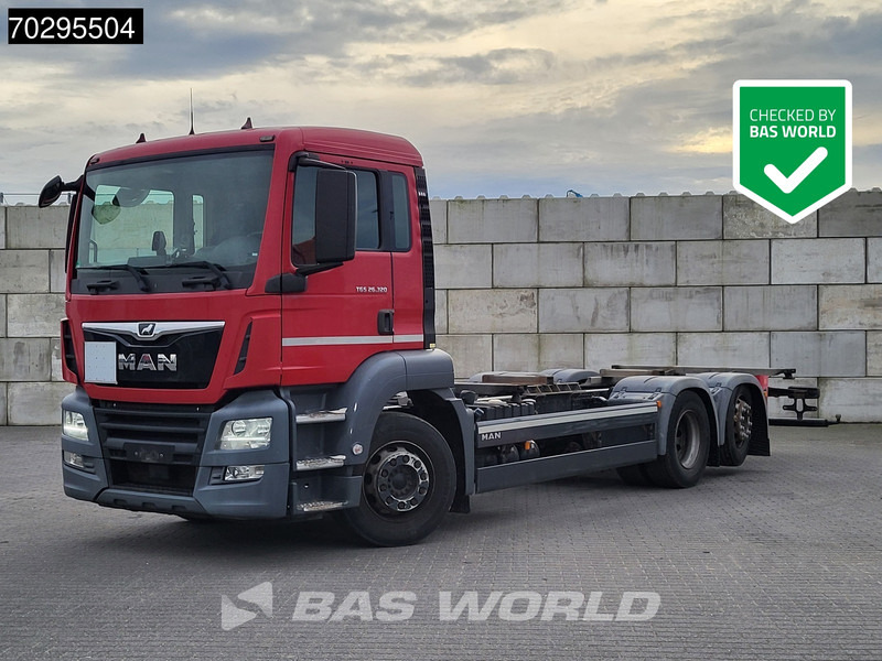 MAN TGS 26.320 TGS 6X2 ADR BDF Lift + Steering Axle Euro 6 - Transporter kontejnera/ Kamion s izmjenjivim sanducima: slika MAN TGS 26.320 TGS 6X2 ADR BDF Lift + Steering Axle Euro 6 - Transporter kontejnera/ Kamion s izmjenjivim sanducima MAN TGS 26.320 TGS 6X2 ADR BDF Lift + Steering Axle Euro 6 - Transporter kontejnera/ Kamion s izmjenjivim sanducima: slika MAN TGS 26.320 TGS 6X2 ADR BDF Lift + Steering Axle Euro 6 - Transporter kontejnera/ Kamion s izmjenjivim sanducima