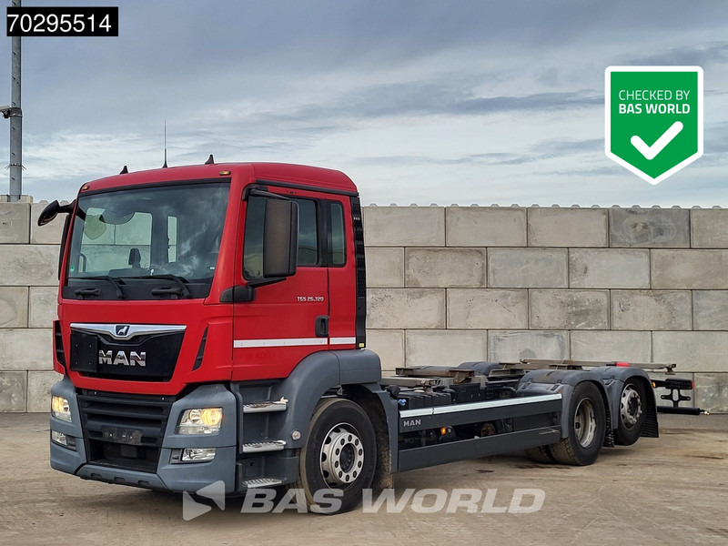 MAN TGS 26.320 TGS 6X2 ADR BDF Lift + Steering Axle Euro 6 - Transporter kontejnera/ Kamion s izmjenjivim sanducima: slika MAN TGS 26.320 TGS 6X2 ADR BDF Lift + Steering Axle Euro 6 - Transporter kontejnera/ Kamion s izmjenjivim sanducima MAN TGS 26.320 TGS 6X2 ADR BDF Lift + Steering Axle Euro 6 - Transporter kontejnera/ Kamion s izmjenjivim sanducima: slika MAN TGS 26.320 TGS 6X2 ADR BDF Lift + Steering Axle Euro 6 - Transporter kontejnera/ Kamion s izmjenjivim sanducima