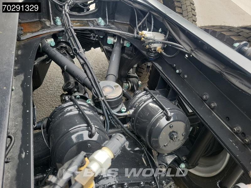 MAN TGS 40.400 6X4 NEW 6x4 chassis PTO Preparation Steelsuspension Big-Axle Automatic Euro 2 - Kamion-šasija: slika MAN TGS 40.400 6X4 NEW 6x4 chassis PTO Preparation Steelsuspension Big-Axle Automatic Euro 2 - Kamion-šasija MAN TGS 40.400 6X4 NEW 6x4 chassis PTO Preparation Steelsuspension Big-Axle Automatic Euro 2 - Kamion-šasija: slika MAN TGS 40.400 6X4 NEW 6x4 chassis PTO Preparation Steelsuspension Big-Axle Automatic Euro 2 - Kamion-šasija