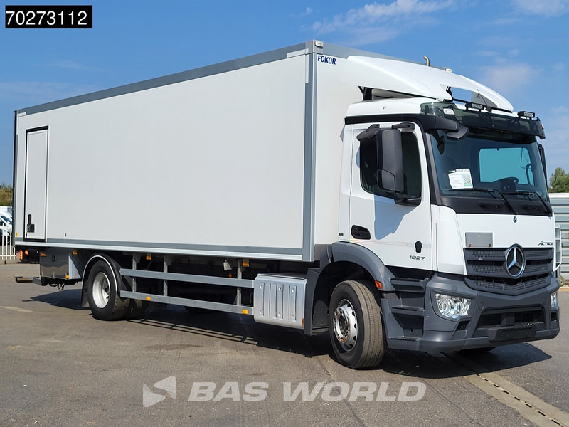 Mercedes-Benz Actros 1827 4X2 2.000kg Ladebordwand Automatic Xenon ClassicSpace Euro 6 - Kamion sandučar: slika Mercedes-Benz Actros 1827 4X2 2.000kg Ladebordwand Automatic Xenon ClassicSpace Euro 6 - Kamion sandučar Mercedes-Benz Actros 1827 4X2 2.000kg Ladebordwand Automatic Xenon ClassicSpace Euro 6 - Kamion sandučar: slika Mercedes-Benz Actros 1827 4X2 2.000kg Ladebordwand Automatic Xenon ClassicSpace Euro 6 - Kamion sandučar