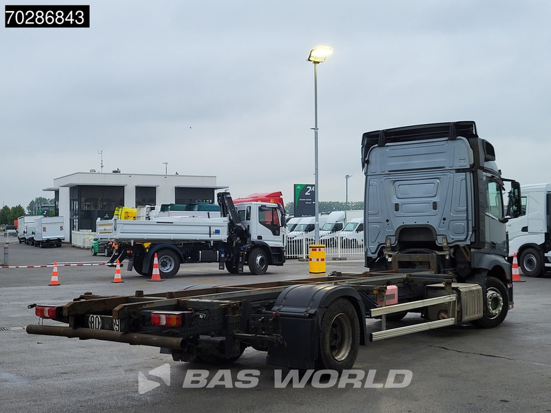 Mercedes-Benz Actros 1843 4X2 BDF 2xTanks Automatic Euro 6 - Transporter kontejnera/ Kamion s izmjenjivim sanducima: slika Mercedes-Benz Actros 1843 4X2 BDF 2xTanks Automatic Euro 6 - Transporter kontejnera/ Kamion s izmjenjivim sanducima Mercedes-Benz Actros 1843 4X2 BDF 2xTanks Automatic Euro 6 - Transporter kontejnera/ Kamion s izmjenjivim sanducima: slika Mercedes-Benz Actros 1843 4X2 BDF 2xTanks Automatic Euro 6 - Transporter kontejnera/ Kamion s izmjenjivim sanducima