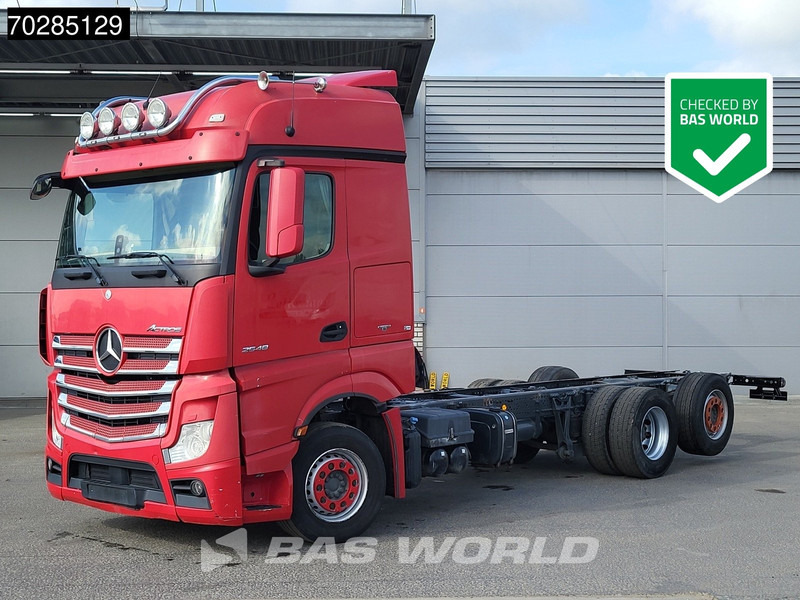 Mercedes-Benz Actros 2548 Actros 6X2 BigSpace Retarder PTO Liftachse Xenon ACC Navi Euro 6 - Kamion-šasija: slika Mercedes-Benz Actros 2548 Actros 6X2 BigSpace Retarder PTO Liftachse Xenon ACC Navi Euro 6 - Kamion-šasija Mercedes-Benz Actros 2548 Actros 6X2 BigSpace Retarder PTO Liftachse Xenon ACC Navi Euro 6 - Kamion-šasija: slika Mercedes-Benz Actros 2548 Actros 6X2 BigSpace Retarder PTO Liftachse Xenon ACC Navi Euro 6 - Kamion-šasija