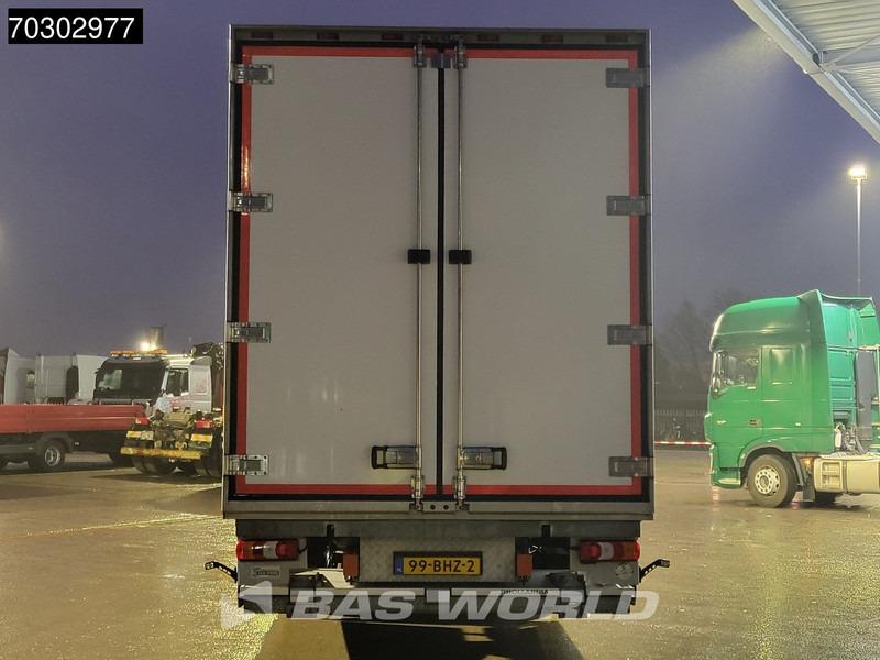 Kamion sandučar Mercedes-Benz Actros 2636 Actros 6X2 Steering Axle 2t Tailgate Full Air Euro 6: slika Kamion sandučar Mercedes-Benz Actros 2636 Actros 6X2 Steering Axle 2t Tailgate Full Air Euro 6