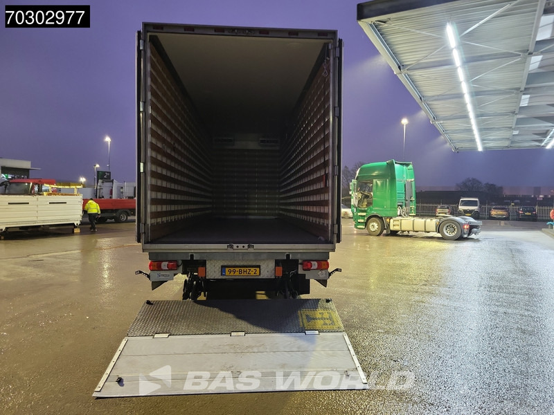 Kamion sandučar Mercedes-Benz Actros 2636 Actros 6X2 Steering Axle 2t Tailgate Full Air Euro 6: slika Kamion sandučar Mercedes-Benz Actros 2636 Actros 6X2 Steering Axle 2t Tailgate Full Air Euro 6