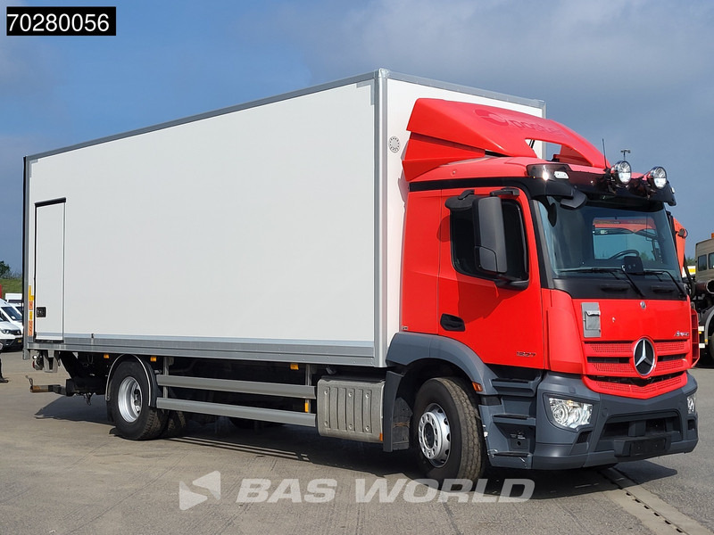Mercedes-Benz Antos 1827 4X2 19tonner 2000kg Ladebordwand Automatic Euro 6 - Kamion sandučar: slika Mercedes-Benz Antos 1827 4X2 19tonner 2000kg Ladebordwand Automatic Euro 6 - Kamion sandučar Mercedes-Benz Antos 1827 4X2 19tonner 2000kg Ladebordwand Automatic Euro 6 - Kamion sandučar: slika Mercedes-Benz Antos 1827 4X2 19tonner 2000kg Ladebordwand Automatic Euro 6 - Kamion sandučar