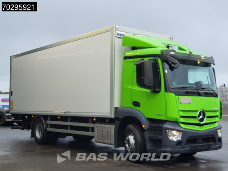 Mercedes-Benz Antos 1827 4X2 2000kg Ladebordwand box heating Automatic Xenon Euro 6 - Kamion sandučar: slika Mercedes-Benz Antos 1827 4X2 2000kg Ladebordwand box heating Automatic Xenon Euro 6 - Kamion sandučar Mercedes-Benz Antos 1827 4X2 2000kg Ladebordwand box heating Automatic Xenon Euro 6 - Kamion sandučar: slika Mercedes-Benz Antos 1827 4X2 2000kg Ladebordwand box heating Automatic Xenon Euro 6 - Kamion sandučar