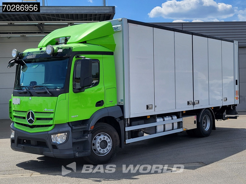 Mercedes-Benz Antos 1827 Antos 4X2 2000kg Ladebordwand box heating Automatic Euro 6 - Kamion sandučar: slika Mercedes-Benz Antos 1827 Antos 4X2 2000kg Ladebordwand box heating Automatic Euro 6 - Kamion sandučar Mercedes-Benz Antos 1827 Antos 4X2 2000kg Ladebordwand box heating Automatic Euro 6 - Kamion sandučar: slika Mercedes-Benz Antos 1827 Antos 4X2 2000kg Ladebordwand box heating Automatic Euro 6 - Kamion sandučar