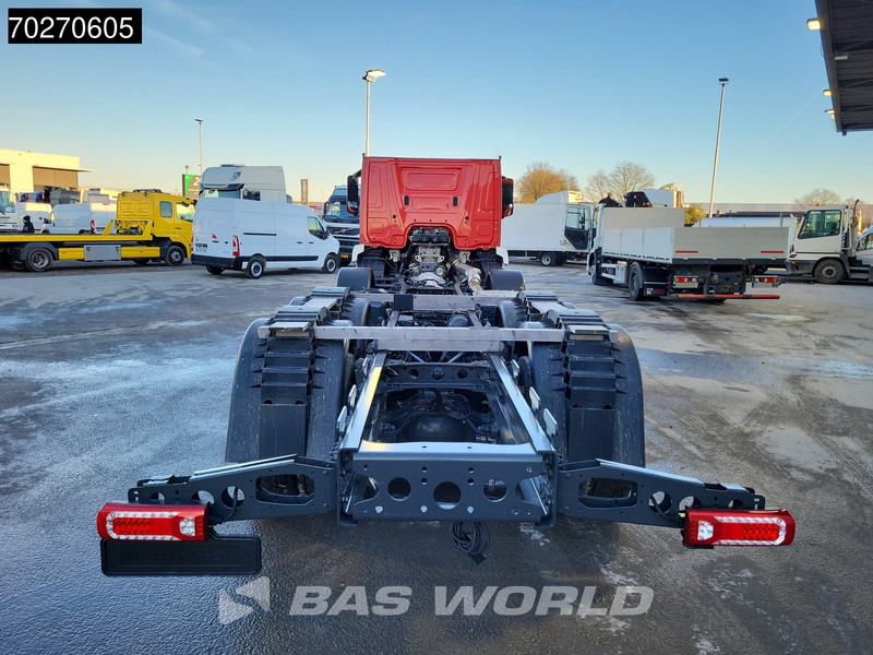 Mercedes-Benz Arocs 4843 8X4 NEW chassis RHD! Steel suspension Automatic Euro 6 - Kamion-šasija: slika Mercedes-Benz Arocs 4843 8X4 NEW chassis RHD! Steel suspension Automatic Euro 6 - Kamion-šasija Mercedes-Benz Arocs 4843 8X4 NEW chassis RHD! Steel suspension Automatic Euro 6 - Kamion-šasija: slika Mercedes-Benz Arocs 4843 8X4 NEW chassis RHD! Steel suspension Automatic Euro 6 - Kamion-šasija