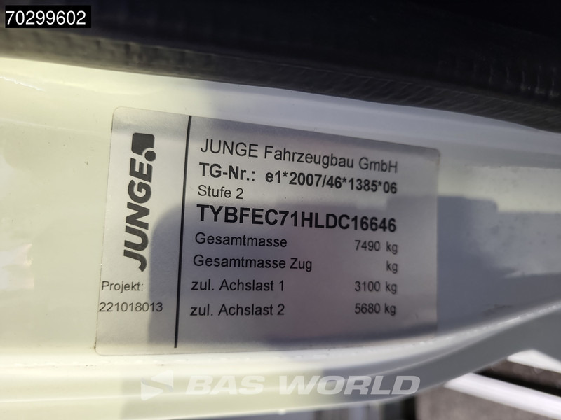 Kamion s ceradom Mitsubishi Canter 7C18 4X2 7.5tonner 1000kg Ladebordwand Automatic Euro 6: slika Kamion s ceradom Mitsubishi Canter 7C18 4X2 7.5tonner 1000kg Ladebordwand Automatic Euro 6