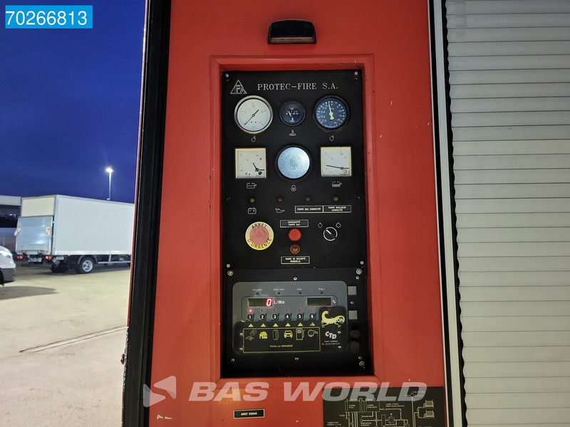Zakup Renault Kerax 400 8X4 Feuerwehr Telma 12000L Manual Steelsuspension Euro 2 Renault Kerax 400 8X4 Feuerwehr Telma 12000L Manual Steelsuspension Euro 2: slika Zakup Renault Kerax 400 8X4 Feuerwehr Telma 12000L Manual Steelsuspension Euro 2 Renault Kerax 400 8X4 Feuerwehr Telma 12000L Manual Steelsuspension Euro 2